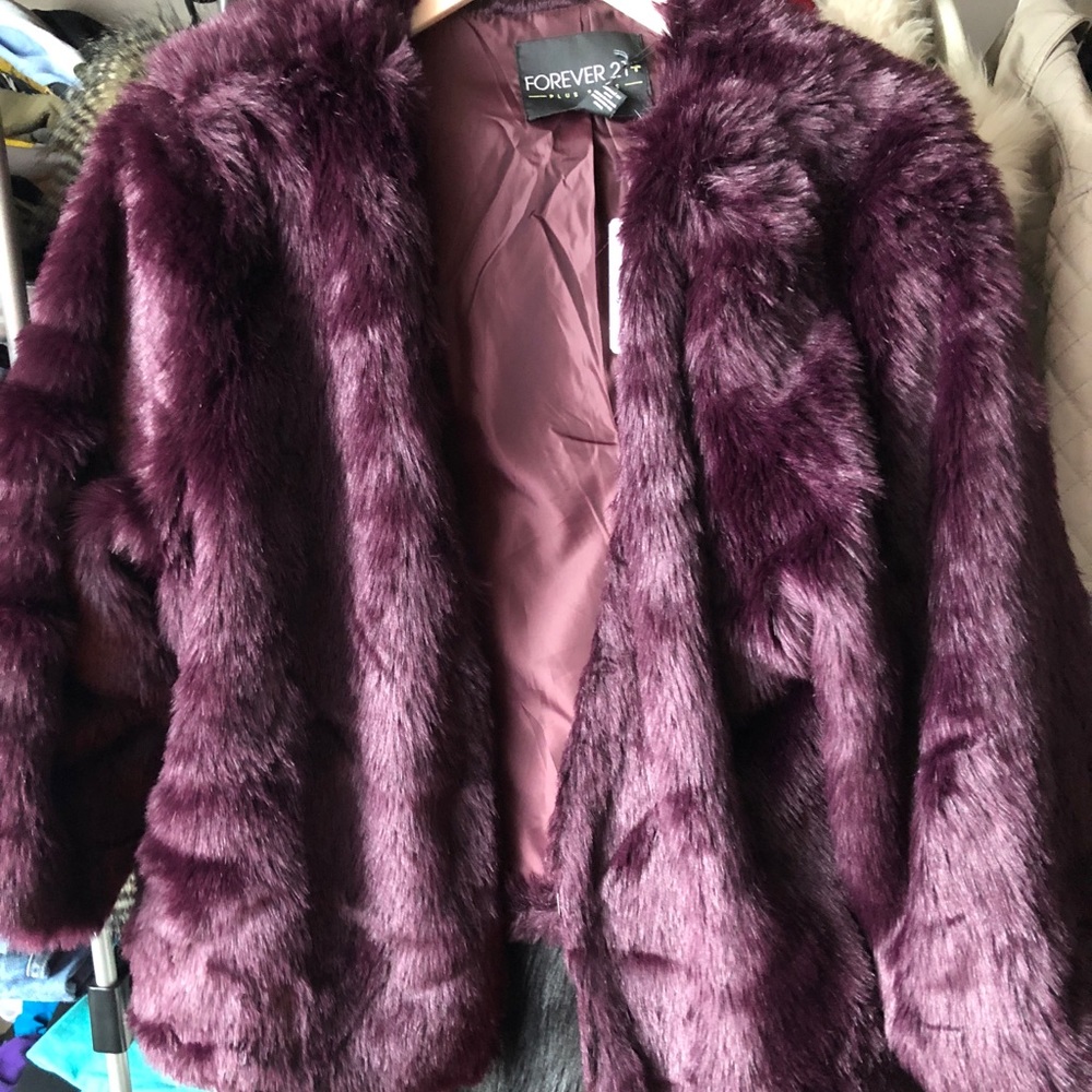 Purple faux fur jacket (crop)